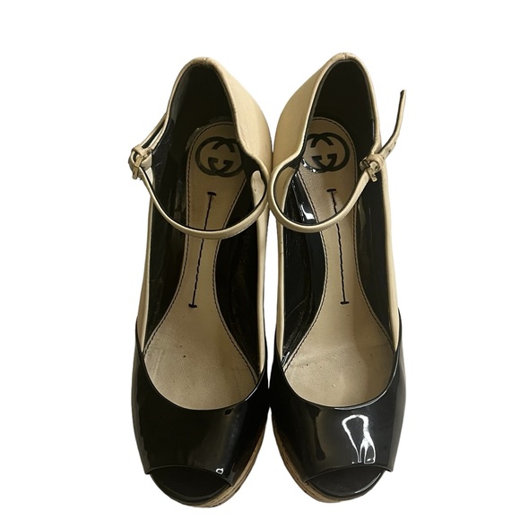GUCCI wedge sandals bicolor fashion size 5.5